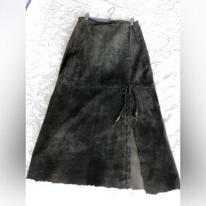 Danier olive Suede skirt